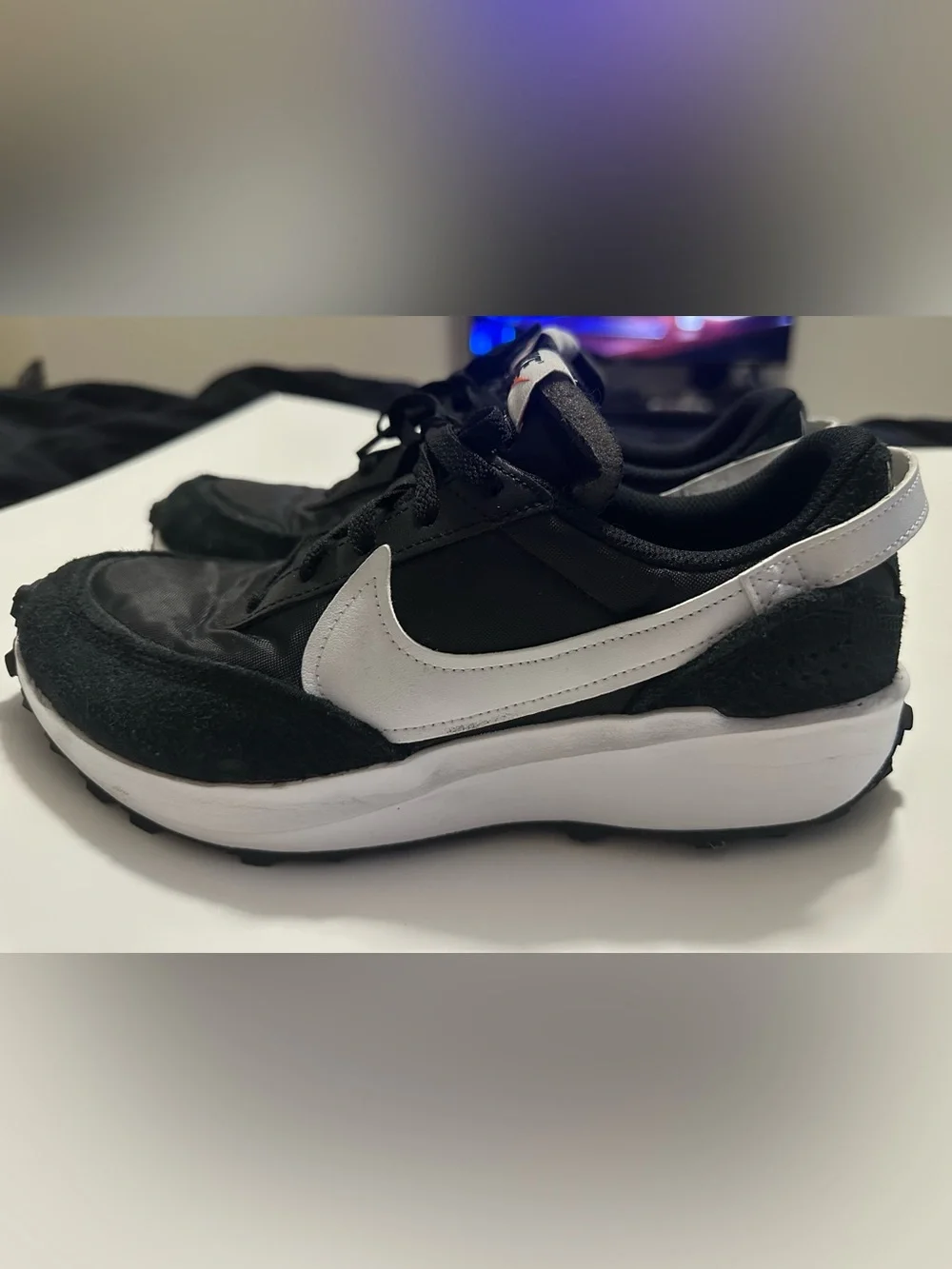 Nike Men’s Black & White Waffle Debut Sneakers Sz 7